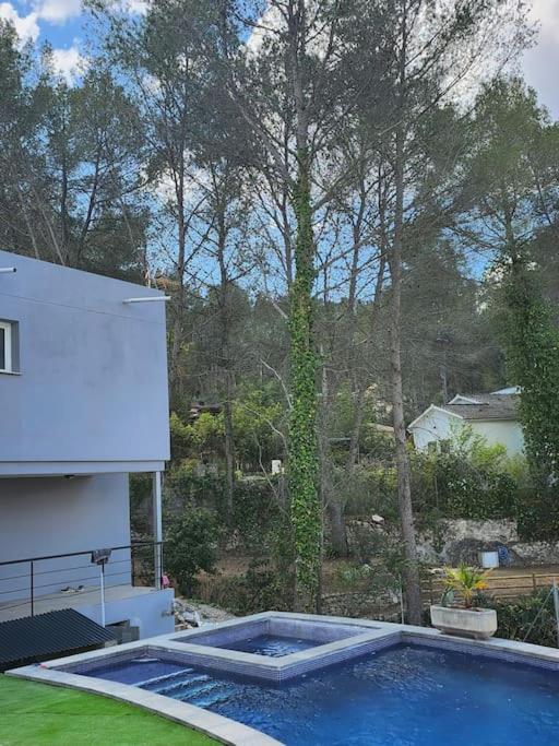 הוילה Olivella Contempory Exclusive Sitges Area מראה חיצוני תמונה